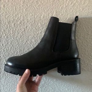 Urban outfitters rugged Chelsea boots